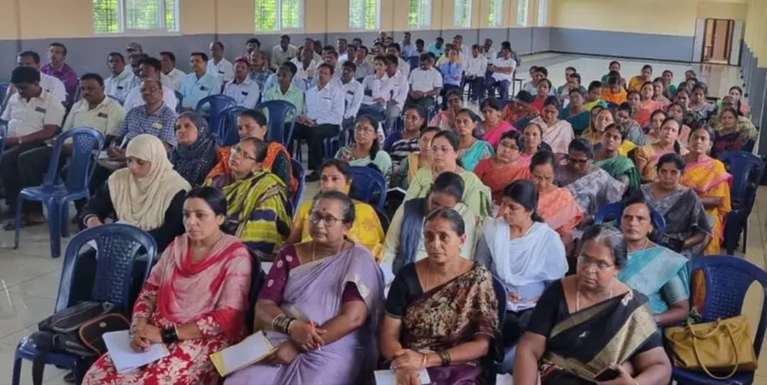 ಶಾಲೆಗಳಲ್ಲಿ